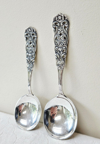 Norwegian valdres serving - norwegian,