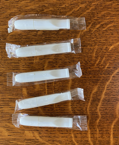 White nicorette inhalator - white,