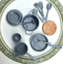 10 Pieces Miniature Kitchen