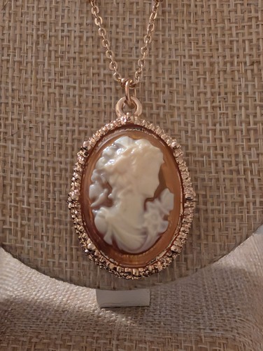 Vtg victorian style shell - vtg,