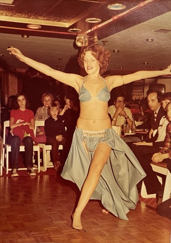 Vintage photo sexy redhead - photo,