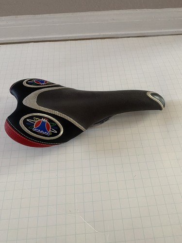 Fuji velo road bike - fuji, saddle
