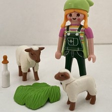 Playmobil 9356 Woman / Girl Feeding Lambs Sheep Petting Zoo Farm