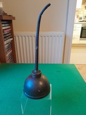 VINTAGE  OIL CAN OILER   26 cms BASE TO SPOUT  NO NAME ON IT.