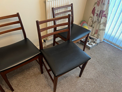 Set dining room dark - 4,