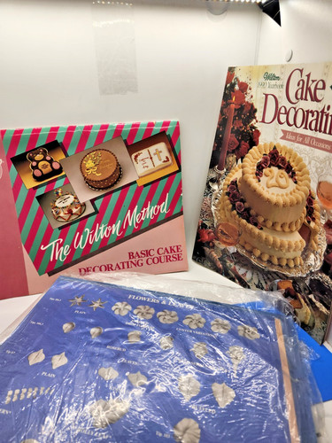 Vintage wilton cake - vintage,