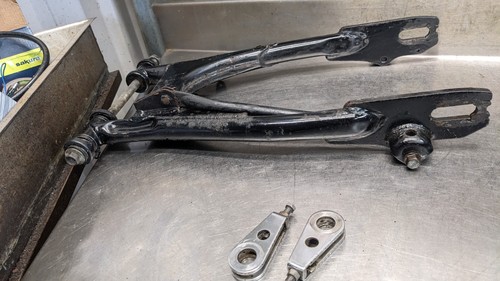 Honda cb250rs swingarm pivot - honda,