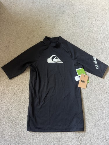 Bnwt quiksilver youth short - bnwt,
