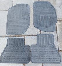 Genuine Land Rover Freelander Mk1 (1997-2006) Set of 4 Rubber Floor Mats Used