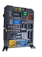 RENAULT CAPTUR FUSE BOX