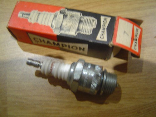 Vintage champion com - 1,