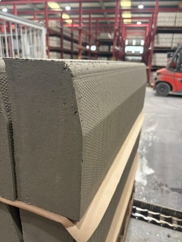 Concrete marshalls kerb - concrete,