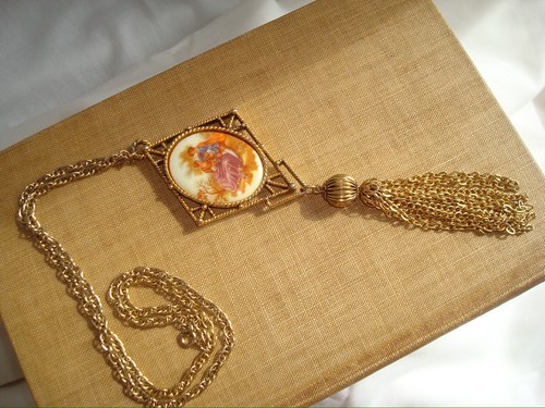 Signed limoges porcelain cameo - signed,