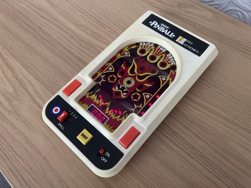 Entex raise the devil pinball - raise,