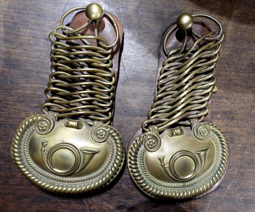 Rare pair brass africa - rare,