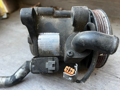Usdm mazda rx7 air pump - mazda, oem