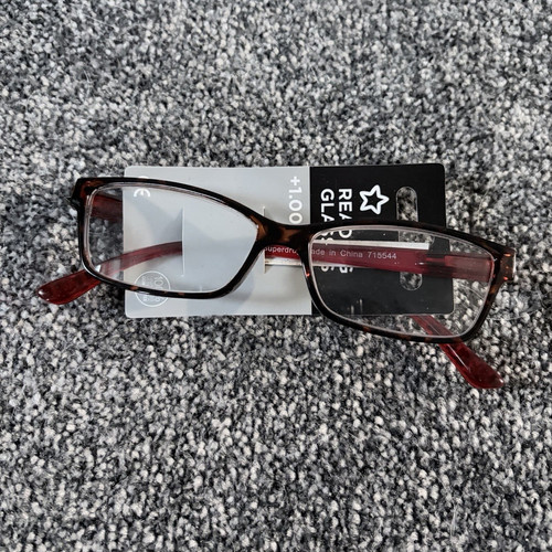 Superdrug square reading - square,