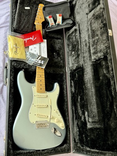 Fender american deluxe strat - fender,