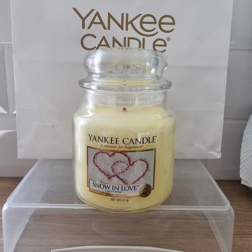 Yankee candle snow love - candle,