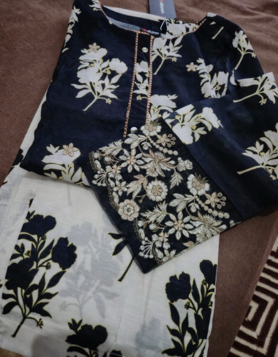 Black beige floral embroidered - black,