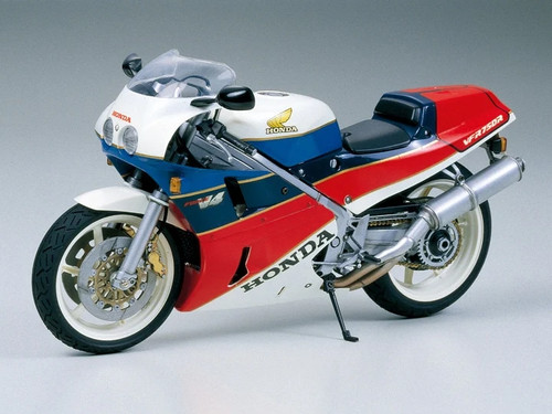 Tamiya honda vfr750r - tamiya,