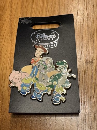 Disney pin badge toy - pin,
