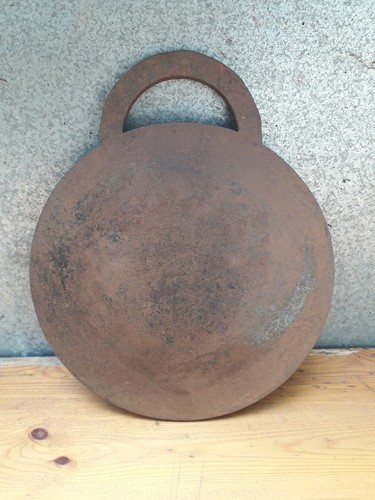 Vintage welsh cast iron - cast,