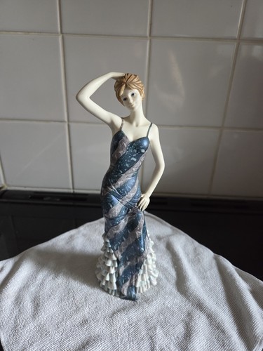 Regal collection girl figurine - regal,