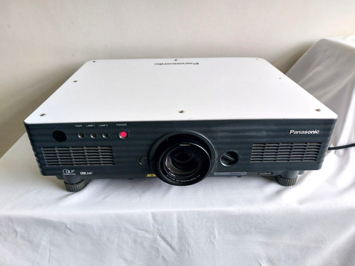 Panasonic dlp d5600e - panasonic, 5k