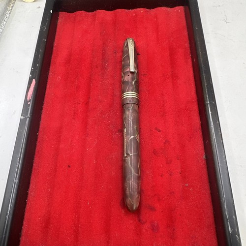 Burnham b59 fountain - pen, 14ct