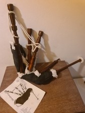 'Bagpipes of Caledonia' Playable Chanter Working Miniature Bagpipe. Boxed