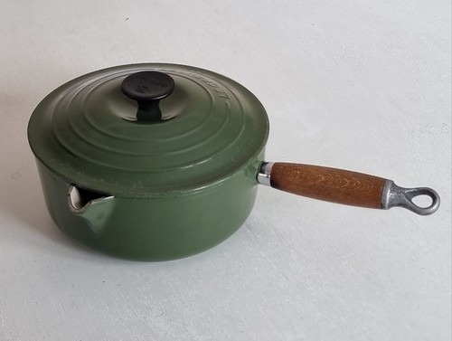 Creuset cast iron - le,