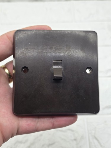 Vintage light switch - mk,