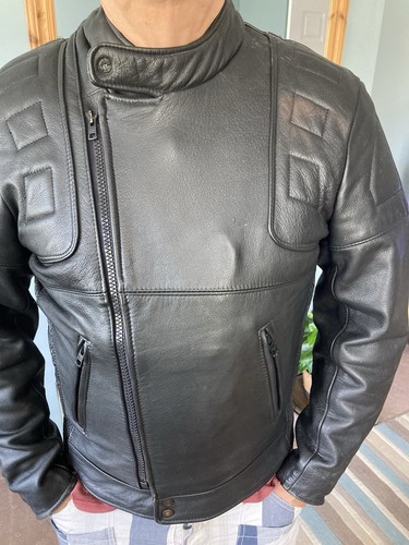 Vintage 1980 men wolf - vintage, 1980’s