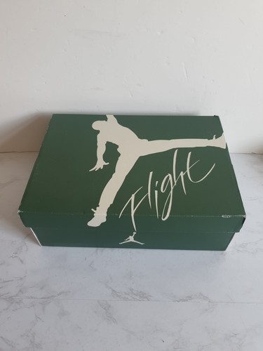 Empty green box - box, nike