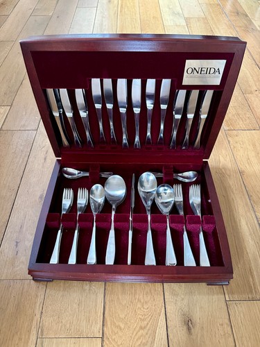70pc person oneida robert - /,
