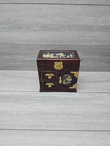 Vintage lacquered diorama - lacquered,
