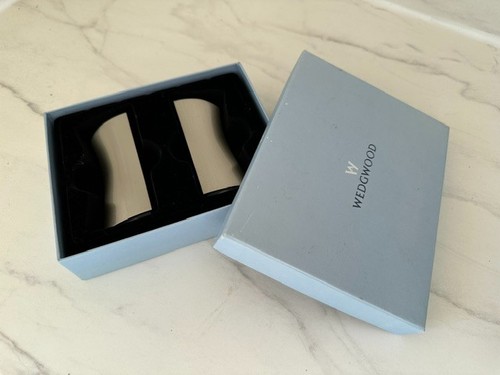Wedgwood brushed steel salt - wedgwood, +
