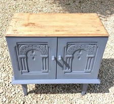 BEAUTIFUL CARVED SOLID OAK