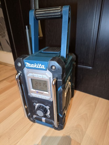 Makita dmr106 job site radio - makita,