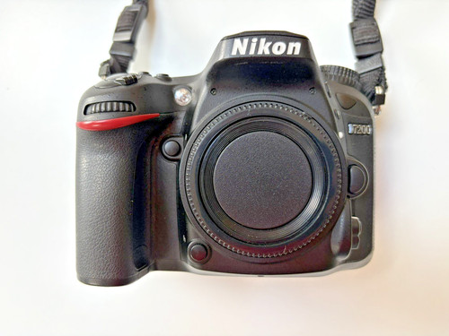 Nikon d7200 2mp dslr - nikon,