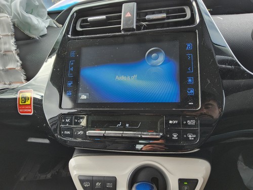 Toyota prius audio sat - &,