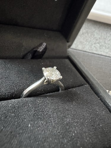 Engagement ring 2ct round - ring,