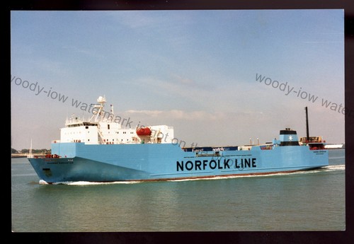 Fq797 norfolk line ferry - norfolk,