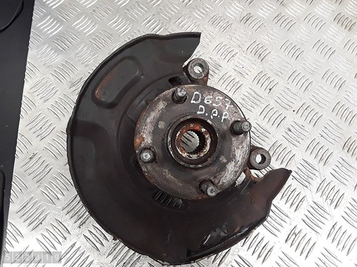 2014 toyota yaris - 2014, hub
