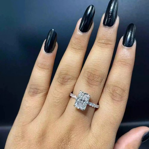 Emerald cut diamond - emerald, ring