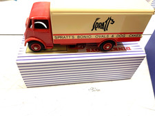 DINKY TOYS.917.GUY BOX VAN.GUY