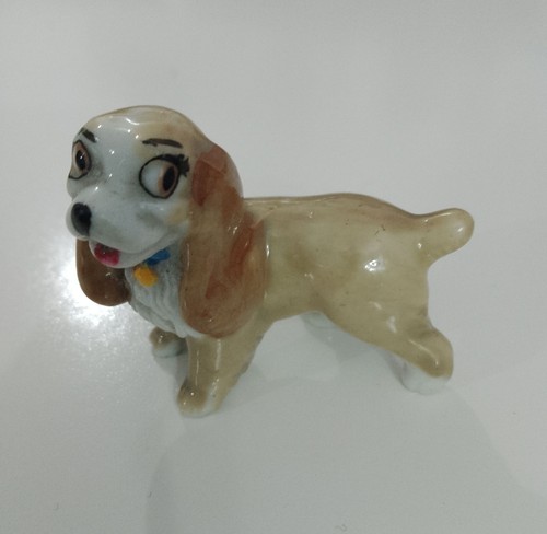 Wade lady figurine vintage - figurine,