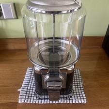 Beaver rb16 Sweet Vending Machine In Black