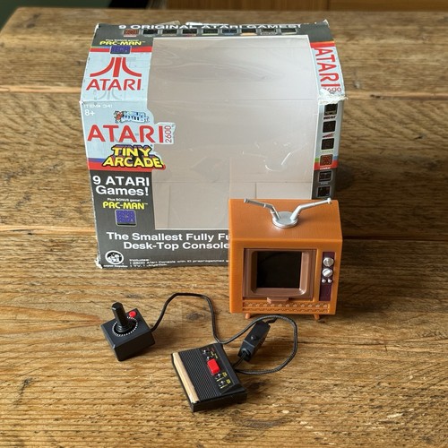 Atari 2600 tiny arcade - tiny, console